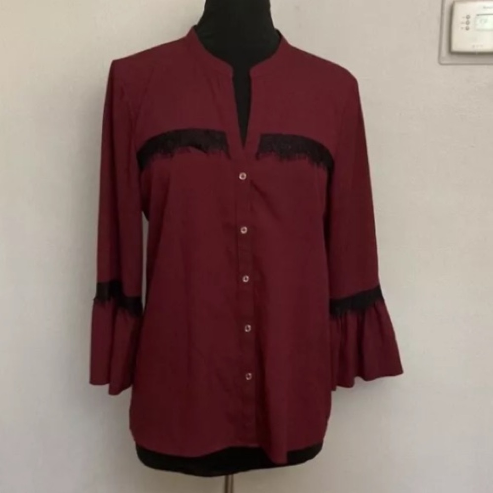 9-30 Karl Lagerfeld Blouse Top Lace Large